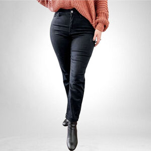 Judy Blue 3/26 Black Boyfriend Fit Denim Jeans JB88175BK